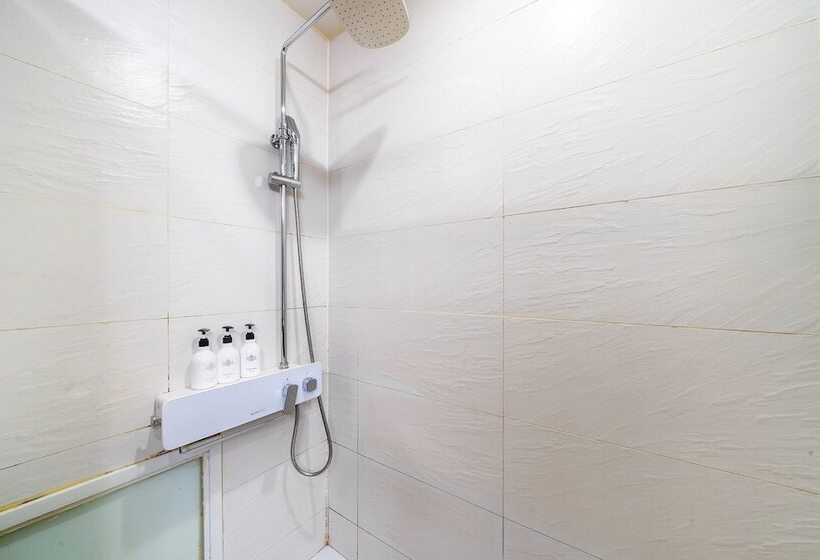 Motell Indeokwon Brownstone