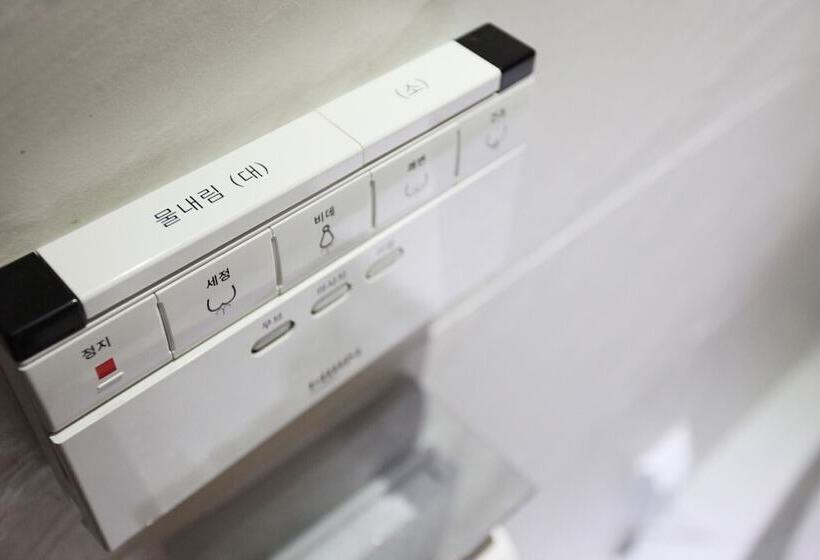 Motell Indeokwon Brownstone