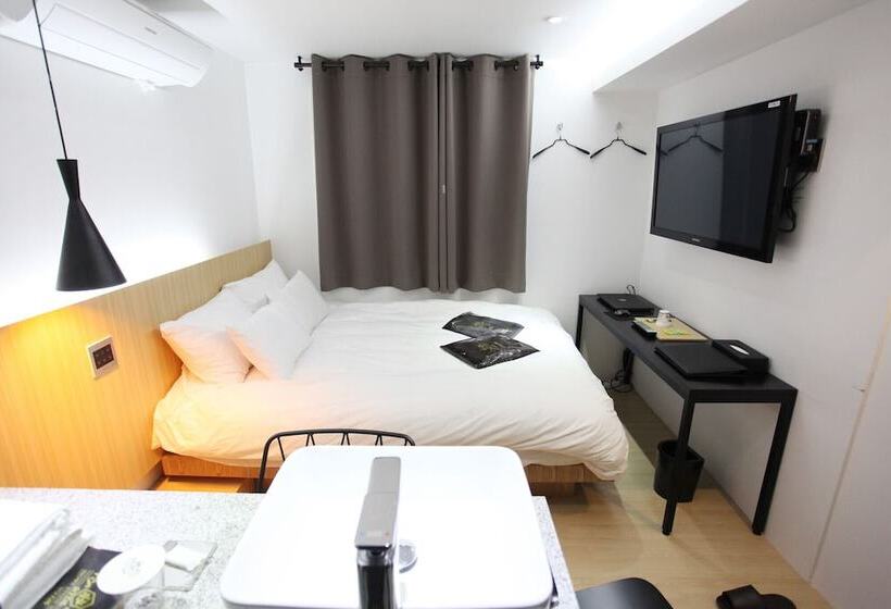 Motell Indeokwon Brownstone