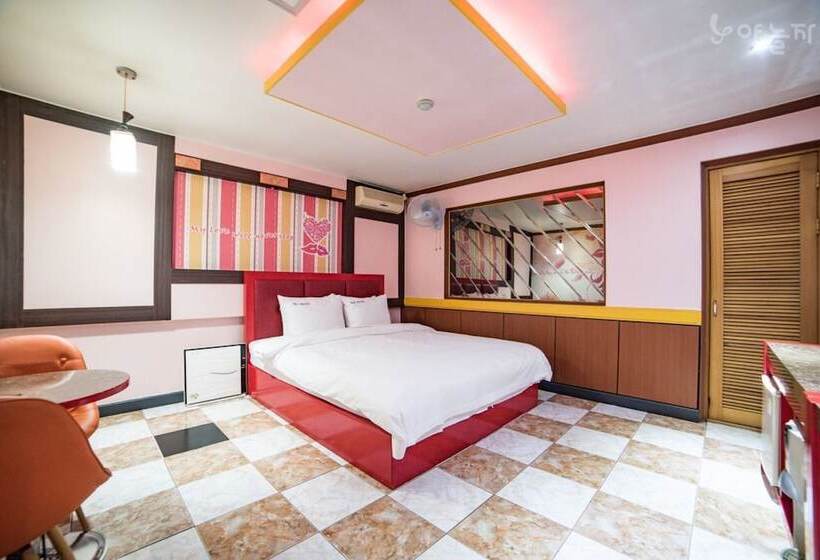 Motel Jeonju Uadong Urban Stay