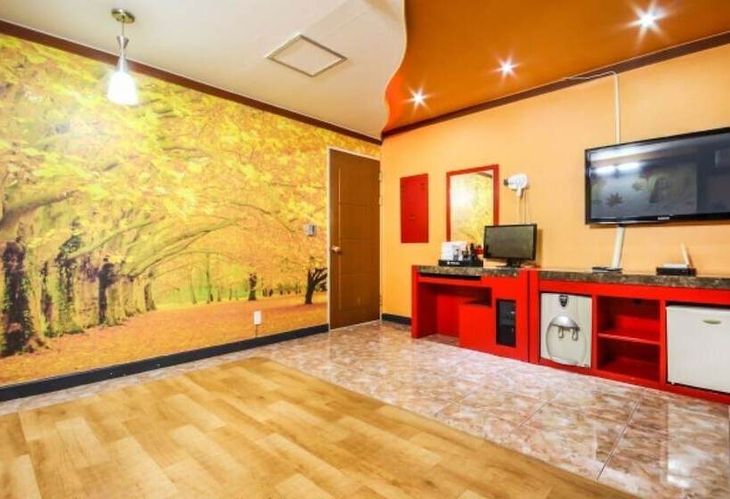 Motel Jeonju Uadong Urban Stay