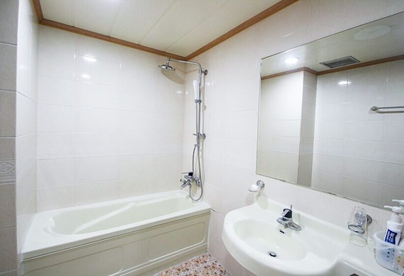 Motel Jeonju Uadong Urban Stay