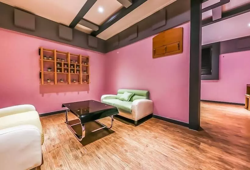 Motelli Julia Hongsung