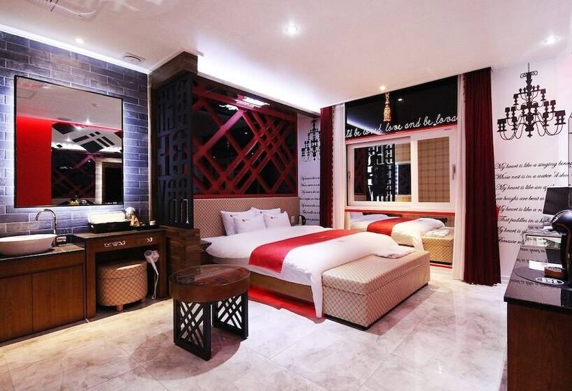 Motel Mungyeong Myeongpum Hotel Geonilla