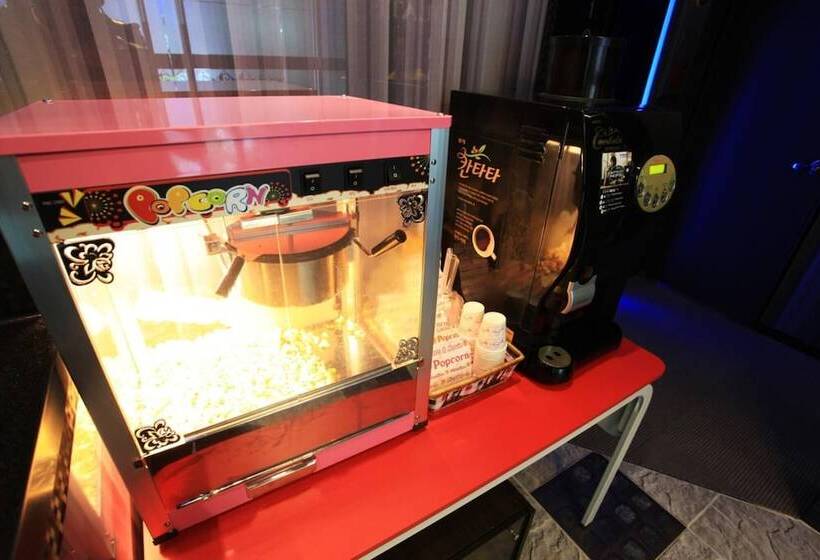 Motel Seongnam Chocolate Drive In