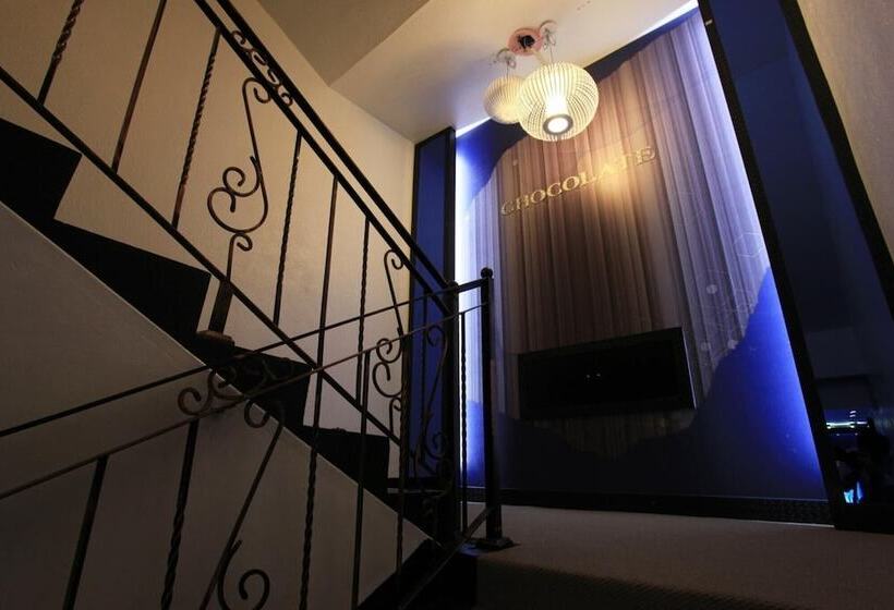 Motel Seongnam Chocolate Drive In