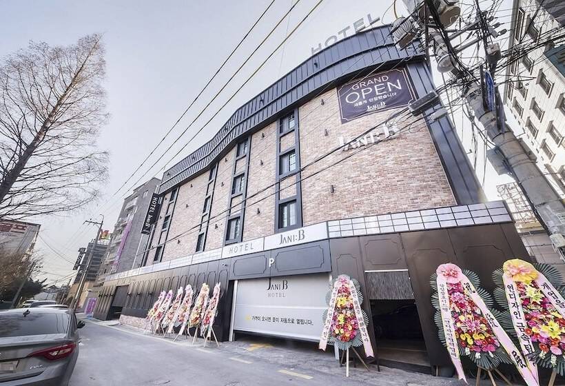 Motel Suwon Johnny B