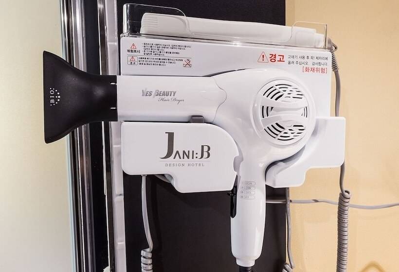 Motel Suwon Johnny B