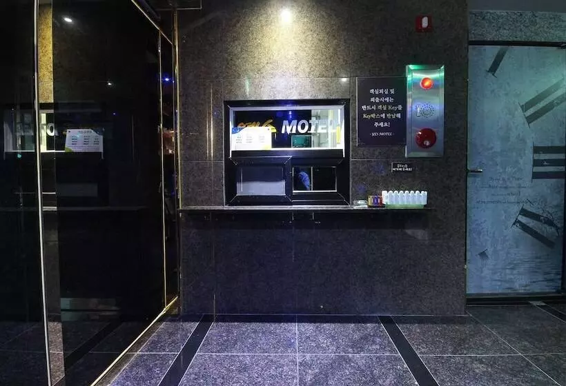 Motelli Uljin Yes
