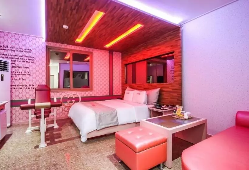 Muan Namak King Self Checkin Motel
