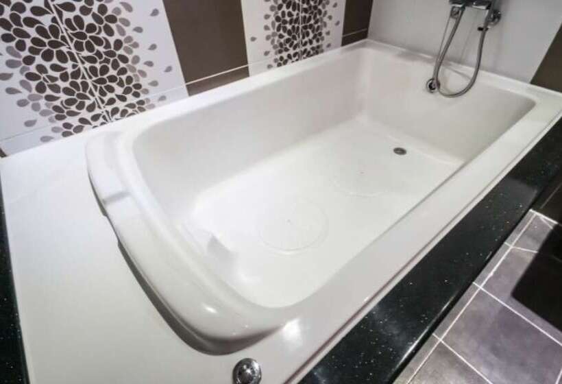 Muan Namak King Self Checkin Motel