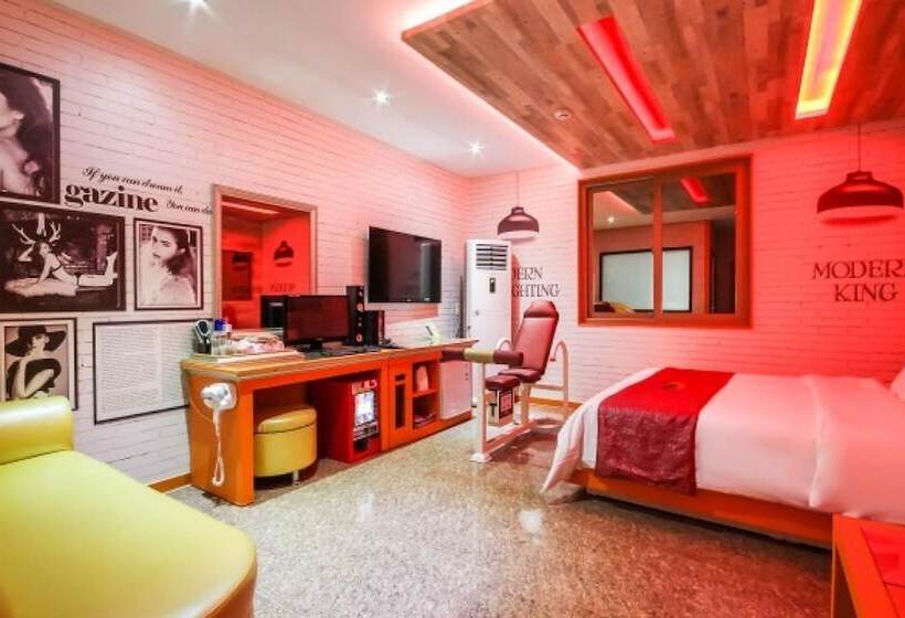 Muan Namak King Self Checkin Motel