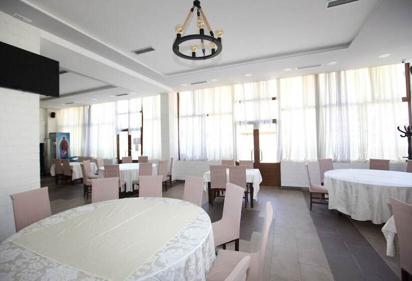 ペンション The River