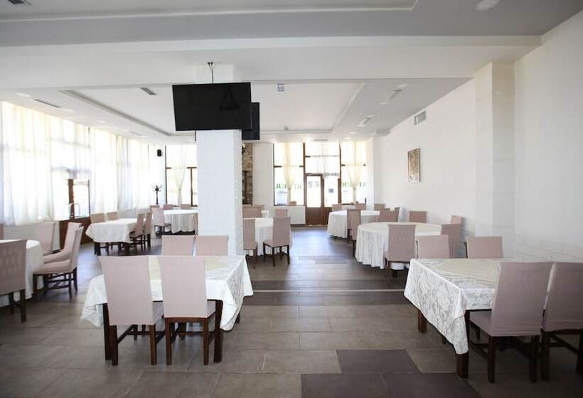 ペンション The River