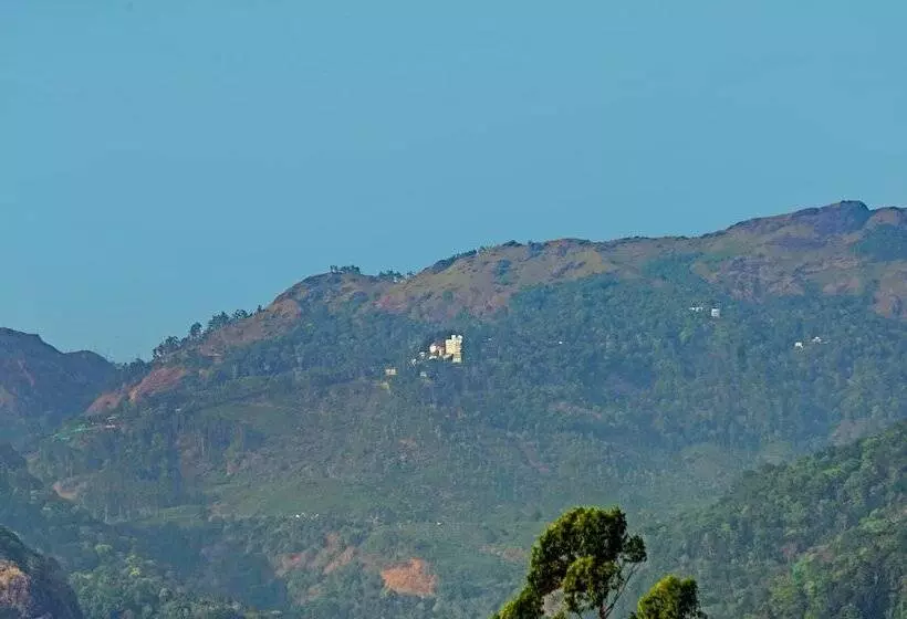 Majatalo Treebo Wanderlust Residency With Mountain View