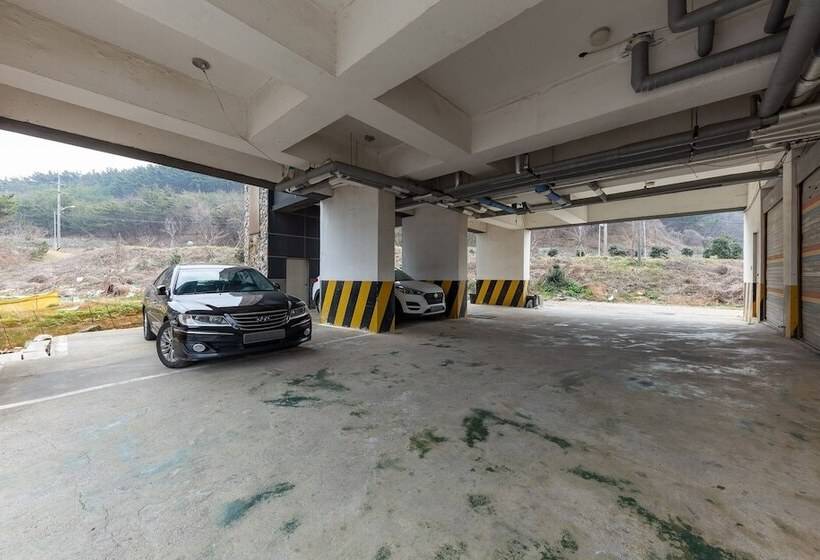 Taean Shinjindo Beach Condo Motel