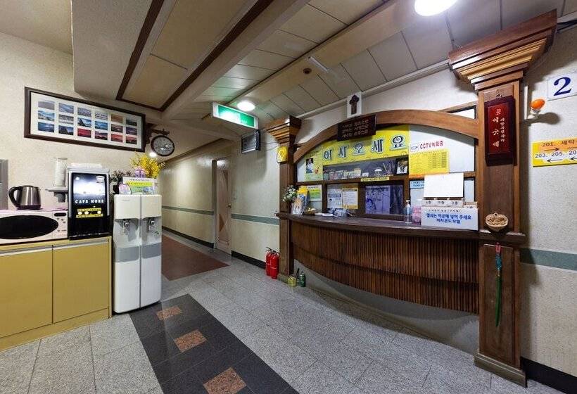 Taean Shinjindo Beach Condo Motel