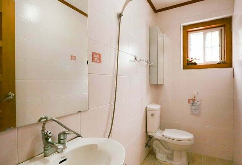 Yangpyeong Solbitgil Pension