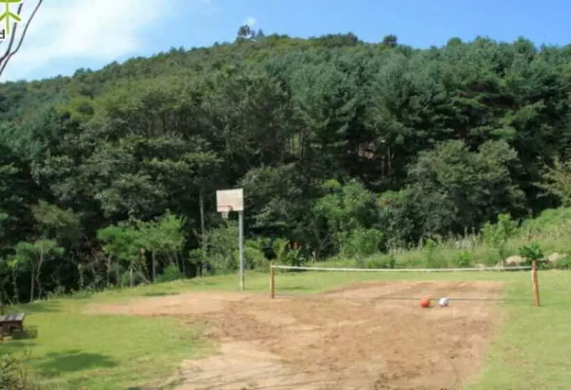 Yangpyeong Solbitgil Pension