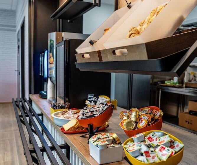 B&b Hotel Poitiers Aeroport