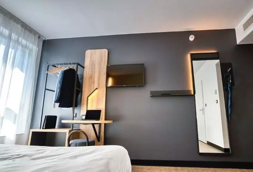 B&b Hotel Poitiers Aeroport