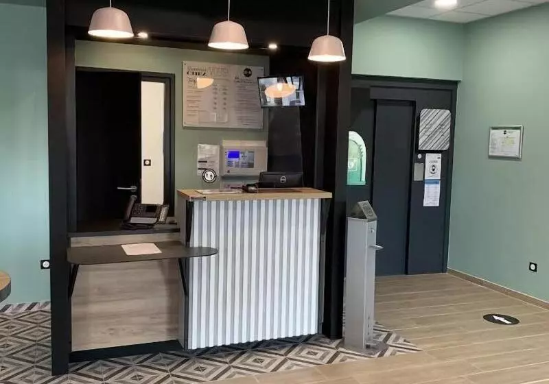 B&b Hotel Poitiers Aeroport