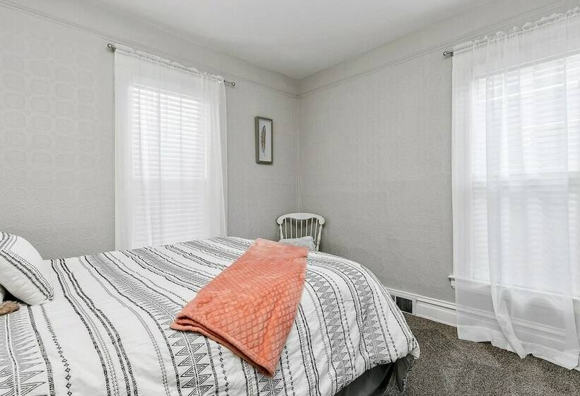 Cottage Chic Home Near Downtown Boise