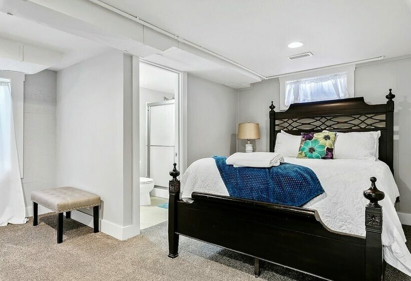 Cottage Chic Home Near Downtown Boise