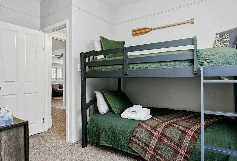 Cottage Chic Home Near Downtown Boise