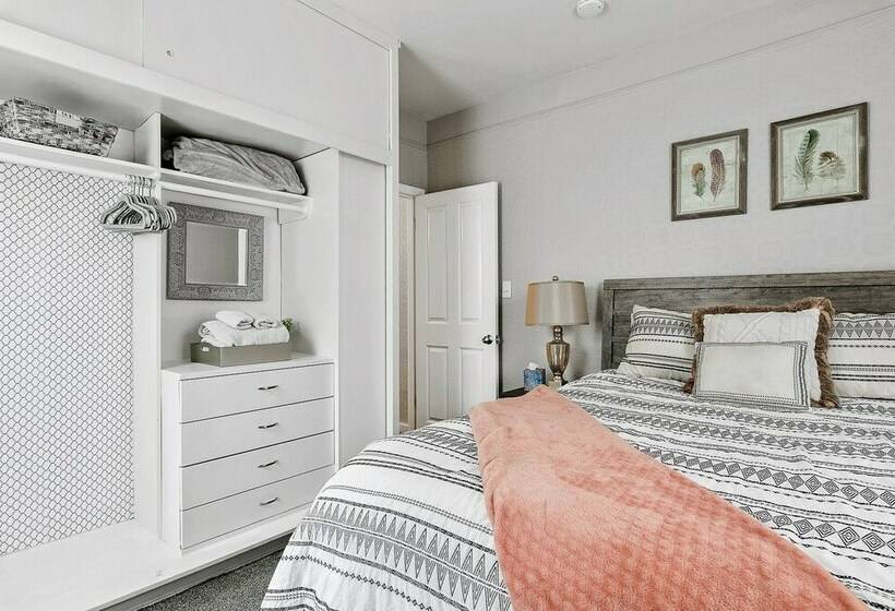 Cottage Chic Home Near Downtown Boise