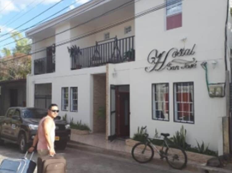 Hostal San Jose Hostel