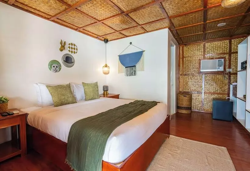 هتل Beach Huts El Nido