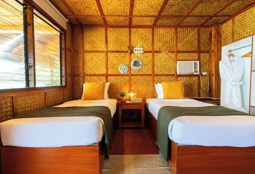 هتل Beach Huts El Nido