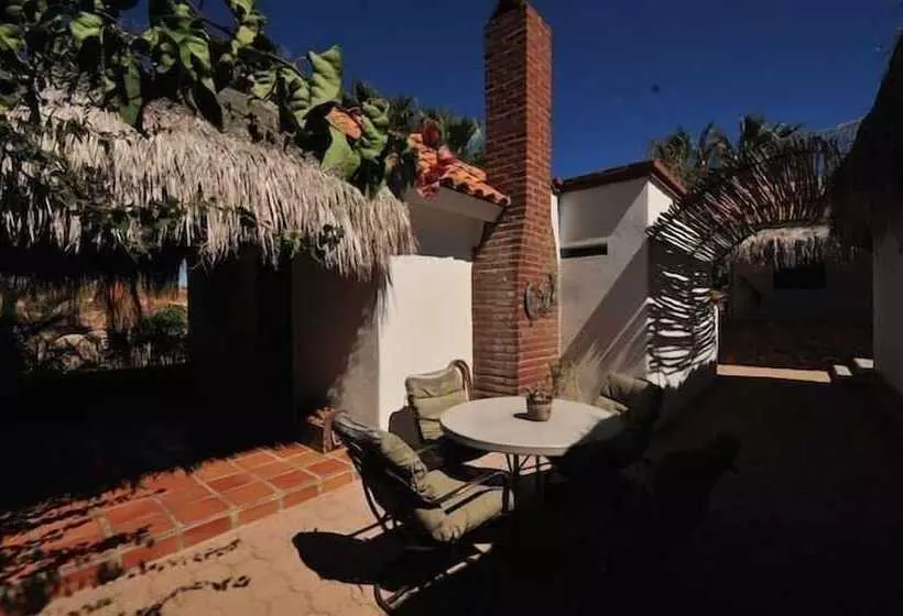 Hotelli Casa Rancho