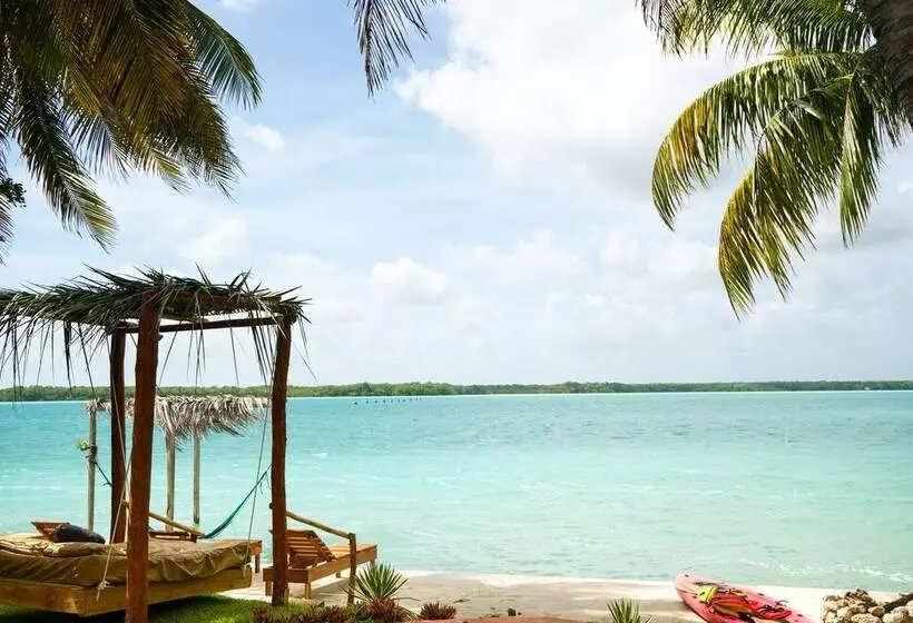 Hotelli Cofradia Del Pirata