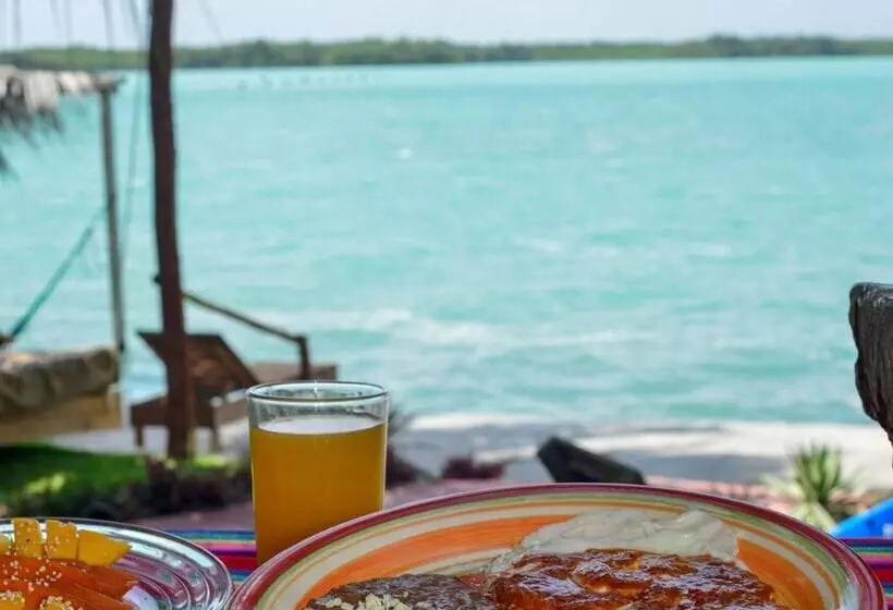 Hotelli Cofradia Del Pirata