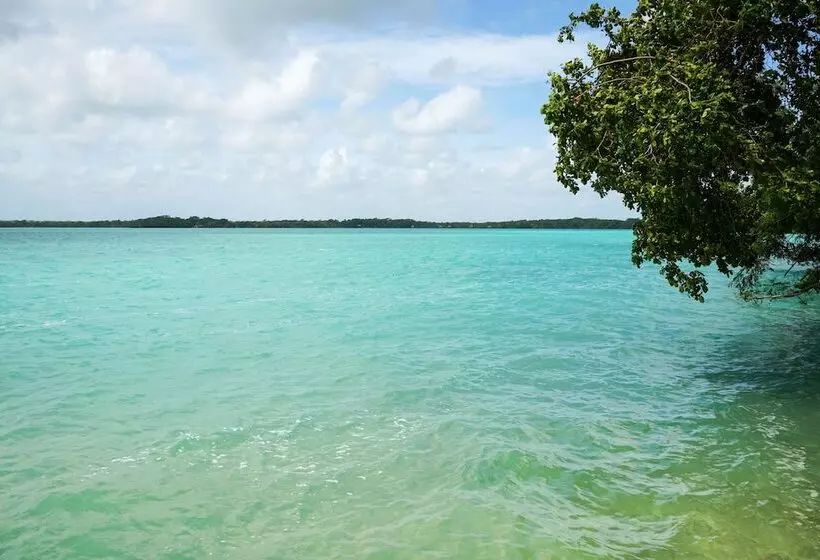 Hotelli Cofradia Del Pirata