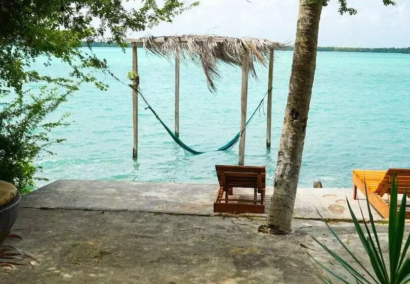 Hotelli Cofradia Del Pirata