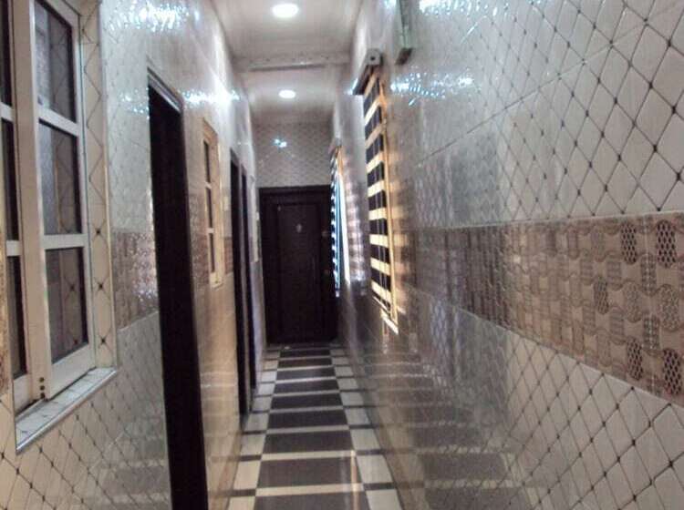 هتل Elite Poolbar & Lodge