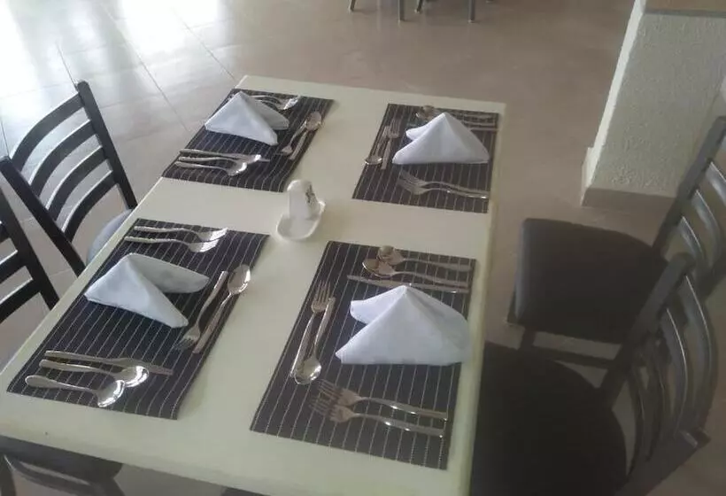 Forest Breeze Hotel Mbarara