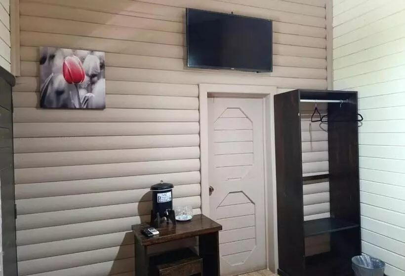 هتل Hacienda Del Pedregal