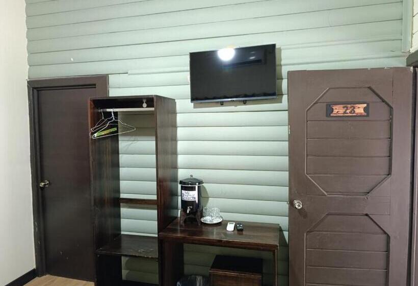 هتل Hacienda Del Pedregal