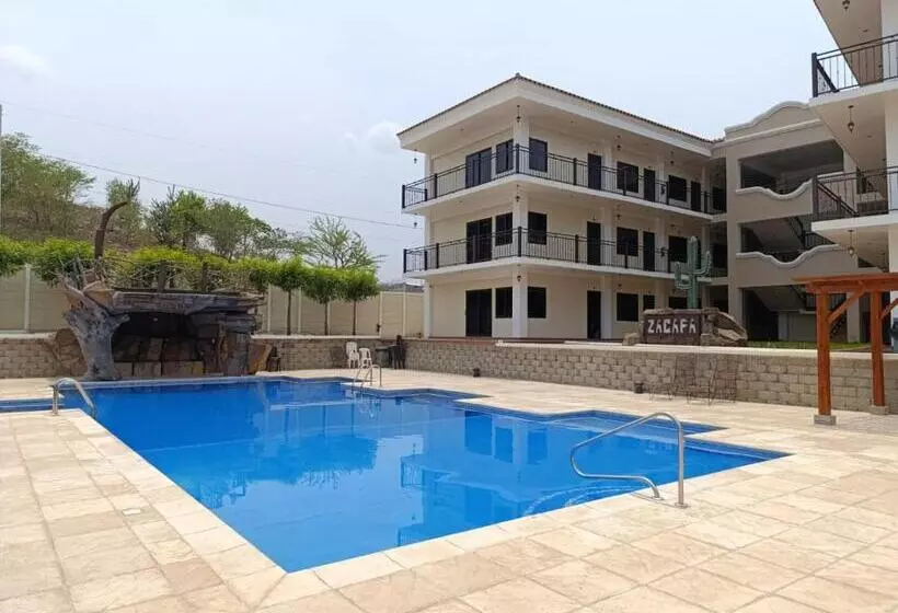 هتل Hacienda Del Pedregal