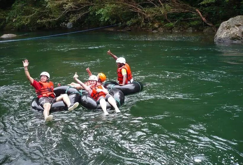 ホテル Hosteria Eco Lodge Latorre