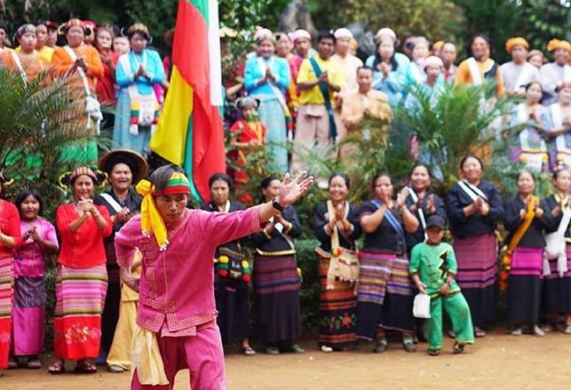 בית מלון כפרי Rattikanchana Resort