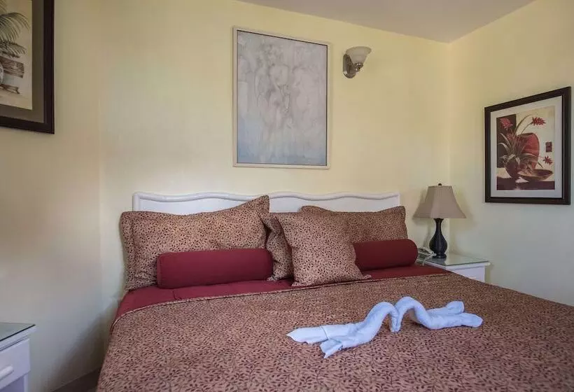هتل Sandcastles Bed & Breakfast