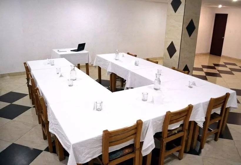 ホテル Santa Cruz