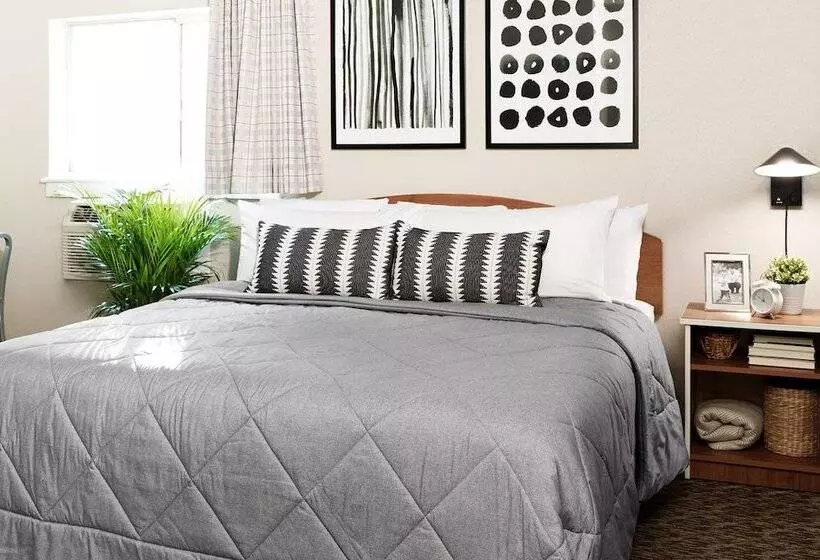 Intown Suites Extended Stay Columbia Sc   Columbiana