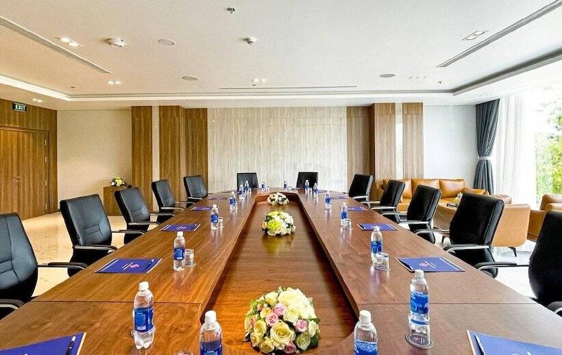 Long Thuan Hotel & Resort