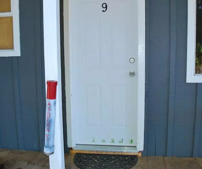 Motelli Jasper Way Inn Resort & Campground